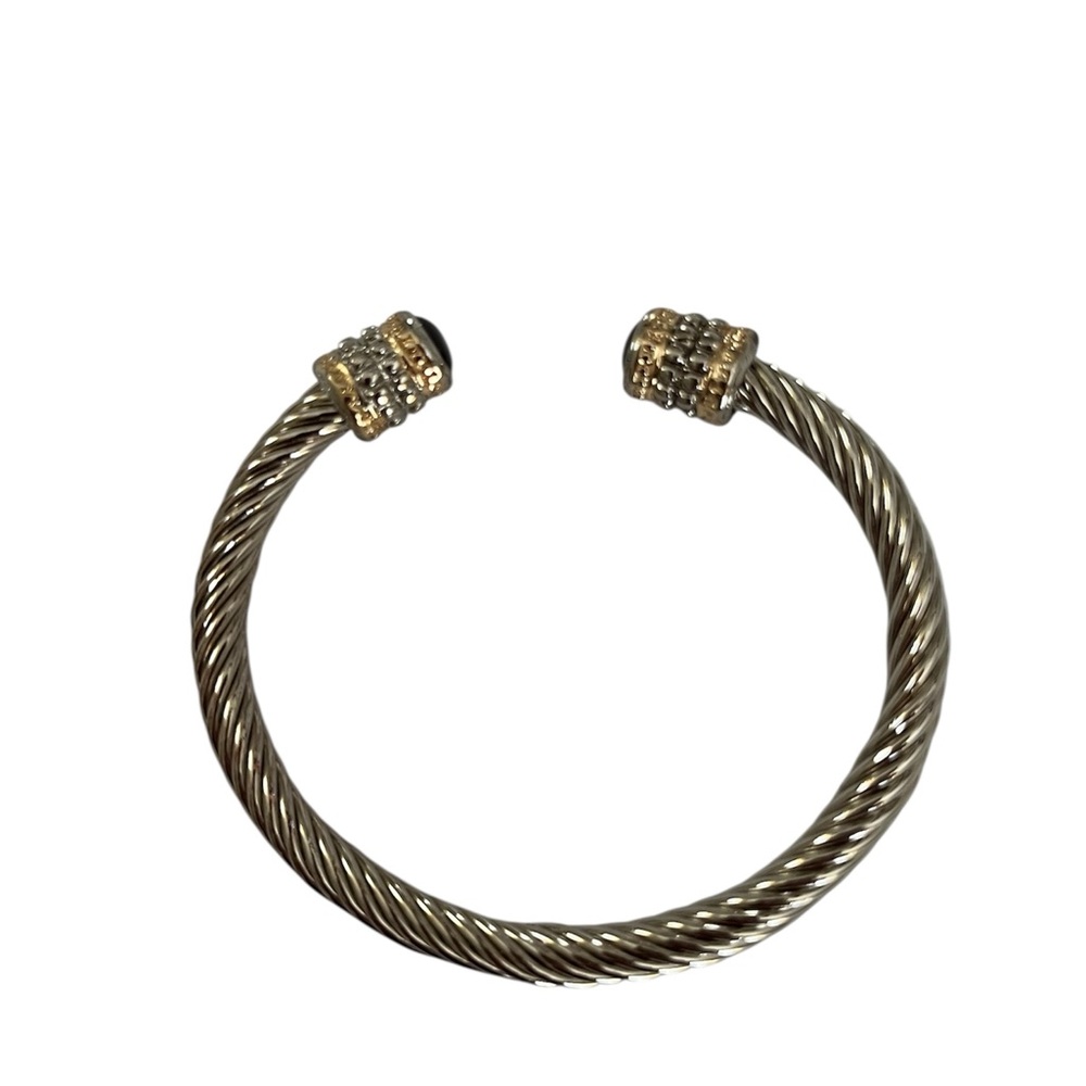 Cable bracelet